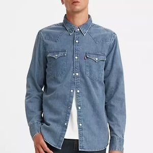 Levi’s western Denim shirt never worn without tag